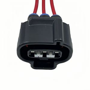 موصل أسلاك السيارات 6240-5173 بثلاثة أسنان، هيكل مقاوم للماء باللون الأسود مع أطراف نحاسية ومصنوع من مواد ABS/نايلون - Product Image 4