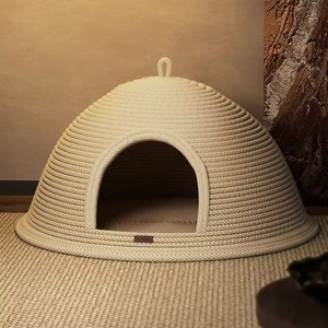 Cave fermée simple et confortable, cachette sécurisée en lin tissé avec griffoir - Product Image 4