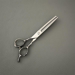 Ciseaux à cheveux professionnels pour gauchers, 6 pouces, poignée Dragon, en acier inoxydable, outils de salon de beauté pour une coupe de précision - Product Image 4