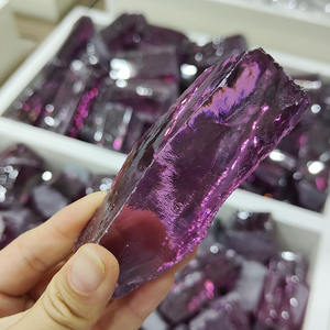 พลอยสังเคราะห์สีแดงกุหลาบแบบไม่เจียระไน ทรงลูกบาศก์ วัตถุดิบสำหรับทำพลอยหลวม - Product Image 2