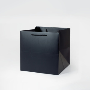 Bolsa de Regalo de Papel Kraft A5 de Lujo con Asa de Listón, Venta al por Mayor, Reciclable, Impresión Personalizada, Bolsa de Regalo Blanca - Product Image 4
