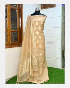 Elegante Traje Tradicional Banarasi de Seda Mercerizada para Mujer, Conjunto de Kurti de 3 Piezas Sin Coser, Protección Solar, Secado Rápido para Fiestas - Product Image 2