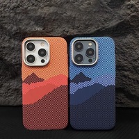 Étui de téléphone portable magnétique mince en TPU avec motif en fibre de carbone électro-plaqué anti-chute et antichoc pour 11-15 Pro Max 2024