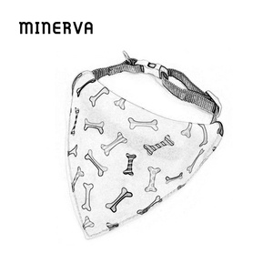 <span class=keywords><strong>Minerva</strong></span> diseñador patrón personalizado estampado ajustable grado infantil tela <span class=keywords><strong>de</strong></span> bambú piel amigable planta tinte mascota gato perro Bandana - Product Image 2