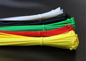 Çok çeşitli ürünler naylon kablo bağı