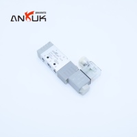 ANRUK 3V110-06 Électrovanne 5 ports AC110V Filetage M5 5 ports 2 positions à action directe pour machine textile