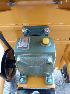 Bétonnière jaune TAYO avec moteur, capacité 70 litres, machine à mélanger le ciment portable pour travaux de construction - Product Image 2