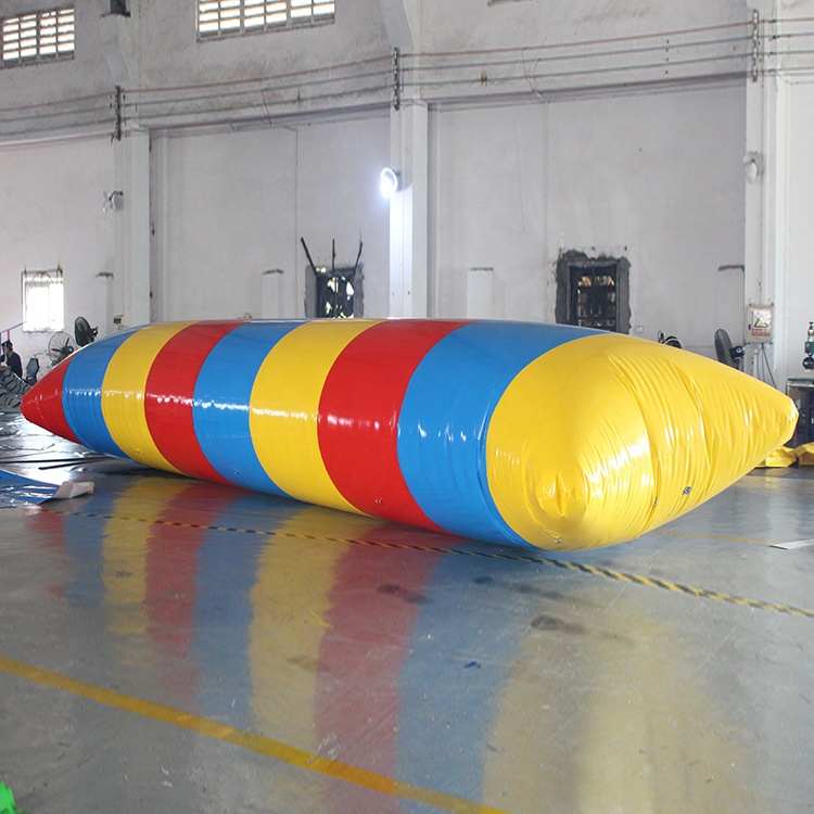2021 Nieuwe Stijl Water Sport Spel Kussen Blob Opblaasbare Water Blob