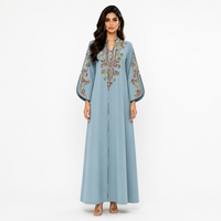 Robe Abaya brodée pour femme 2026, col en V, manches longues fendues, Kaftan imprimé ethnique, robe longue, mode Moyen-Orient, vente en gros