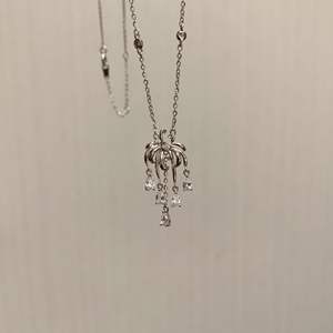 Collier pendentif en argent sterling S925 exquis, motif feux d'artifice, ensemble tournesol, diamants, niche, simple, polyvalent, petits charmes en diamant - Product Image 1