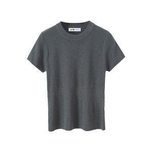 Pull en maille Happy Plus à col roulé, coupe ajustée, manches courtes, grande taille pour femme, épaisseur moyenne, mélange de laine - Product Image 2