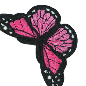 Parches de Mariposa Bordados Termoadhesivos con Capas Visuales Ricas y Detalladas para Decoración de Ropa y Accesorios de Vestir Personalizados - Product Image 3