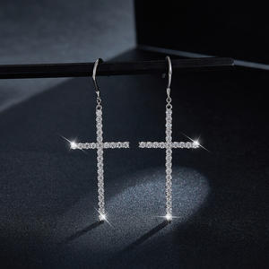 Pendientes de Plata de Ley con Cruz Delicada para Mujer, Marca Rui Zun, Accesorios de Moda - Product Image 5