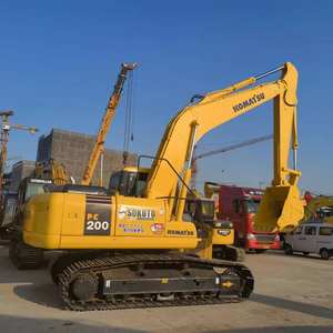 Pelleteuse PC200-7 Komatsu 20T d'occasion sur chenilles au Japon avec engrenage et composants du noyau du roulement - Product Image 2