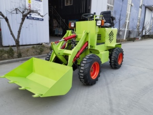 Mini pelle sur pneus Youtop la plus petite, homologuée EPA, 0,5 tonne, avec pièces de rechange - Product Image 3