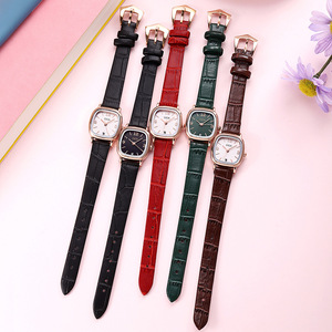 Montre classique rétro carrée pour femme, étudiante, étanche, calendrier, bracelet en cuir, quartz, offre spéciale pour les vacances - Product Image 5