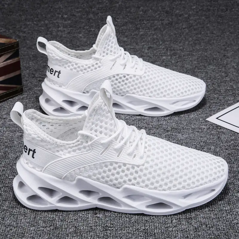 Men fashion sneakers comfortable mesh upper lightweight and Walking Style shoes men casual shoes