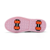 Chaussures de patin à roulettes pour enfants à quatre roues Lumière LED multicolore Sport Mode USB Charge Chaussures de course à roulettes pour garçon