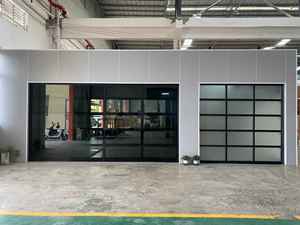 <span class=keywords><strong>Porte</strong></span> <span class=keywords><strong>de</strong></span> <span class=keywords><strong>garage</strong></span> sectionnelle isolée haut <span class=keywords><strong>de</strong></span> gamme, électrique, automatique, <span class=keywords><strong>avec</strong></span> cadre en aluminium et fenêtres - Product Image 2