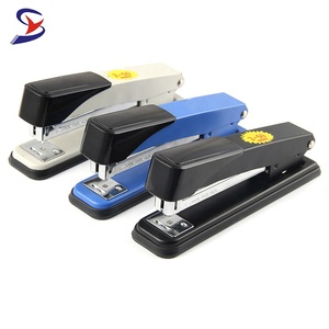 Engrapadora <span class=keywords><strong>Profesional</strong></span> de Escritorio para <span class=keywords><strong>Papel</strong></span> Estándar con Base Antideslizante - Product Image 4