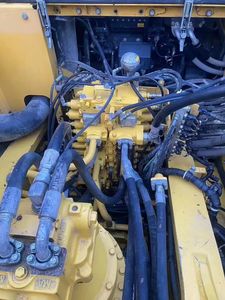 Excavadora Usada Komatsu PC500-10 en Excelentes Condiciones, Componentes del Motor, Modelo 2022, Peso Operativo de 52000 kg - Product Image 4