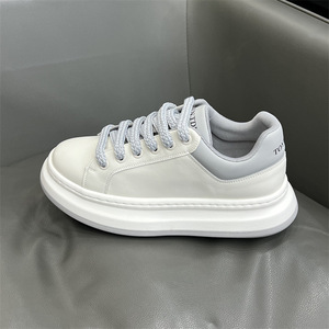 Chaussures décontractées pour hommes à semelle épaisse, rehaussantes, confortables, respirantes et souples – Baskets pour hommes - Product Image 4