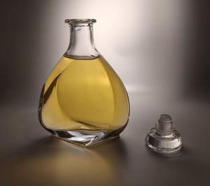 Vente chaude, fabrication en usine, conception personnalisée, bouteille en verre de luxe de haute qualité pour tequila XO, vin, whisky, vodka, 800 ml, bouchon en caoutchouc, <span class=keywords><strong>gin</strong></span> - Product Image 4