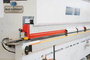 High-Precision Bevel Edge Banding Machine 450SG, Upper/Lower Tracking Knife for Perfect 45 Degree Panel Fitting - Product Image 4