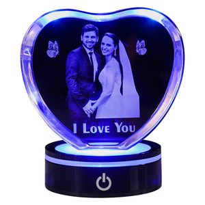 Décoration lumineuse en cristal d'amour sculpté <span class=keywords><strong>cadeau</strong></span> <span class=keywords><strong>de</strong></span> vacances <span class=keywords><strong>cadeau</strong></span> d'anniversaire <span class=keywords><strong>de</strong></span> <span class=keywords><strong>mariage</strong></span> Saint Valentin - Product Image 5
