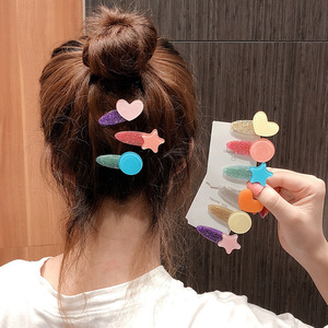 Trois jolies pinces à cheveux en forme de cœur et d'étoile, aux couleurs bonbon, dans le style de HyunA, une pince à cheveux de style coréen/pince à bec de canard. - Product Image 3