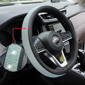 Vente chaude pour la taille 15 pouces anti-dérapant respirant fabricant personnalisé Bling Bling diamant cuir pvc couverture de <span class=keywords><strong>volant</strong></span> de voiture - Product Image 4