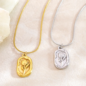 Elegante Collar con Colgante de Acero Inoxidable 304 Chapado en Oro de 18K, Diseño de Flor en Relieve, Joyería Casual - Product Image 4