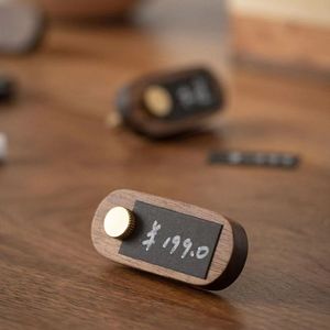 Mini tablero de exhibición de precios de madera de nogal negro, escrito a mano, para panaderías - Product Image 1