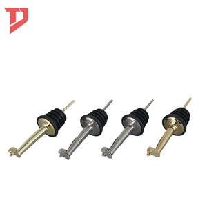 Tùy Chỉnh Giáng Sinh Pinecone <span class=keywords><strong>Genie</strong></span> Xe Rượu Vang Stopper Kẽm Hợp Kim Kim Loại Chai Stopper Với Cây Giáng Sinh Thiết Kế - Product Image 4