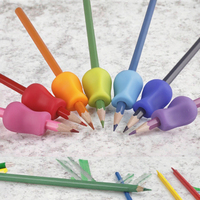 Poignées de crayon en caoutchouc souple, supports de stylo en silicone multicolores, aide à l'écriture pour enfants, entraînement de la main, poignées de crayon personnalisées en forme de moule