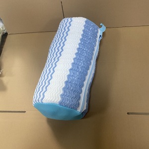 Sac à linge pour chaussures OEM 39x19 bleu et blanc, tissu chenille, fermeture éclair, pour utilisation en machine à laver - Product Image 1