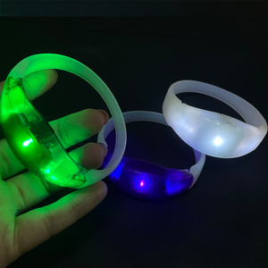 Led ánh sáng lên âm thanh kích hoạt ánh sáng Vòng đeo tay cho buổi hòa nhạc xyloband <span class=keywords><strong>DMX</strong></span> dây đeo cổ tay - Product Image 4