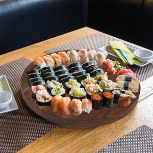 Plateau de service en bois, grand plateau rond de 30 cm, plateau décoratif en bois d'acacia, plateau de service en bois, assiette de service en bois - Product Image 6