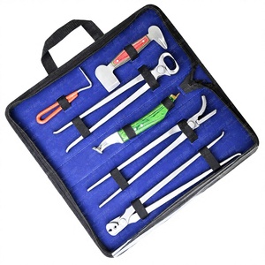 Kit Profesional de 6 Piezas para el Cuidado de Pezuñas de Caballos: Alicates de 12 Pulgadas, Lima, Cuchillo de Recorte, Limpiador de Pezuñas, Extractor de Clavos y Estuche - Product Image 1