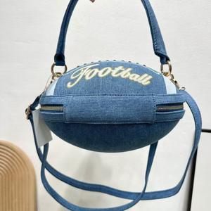 Vente en gros de sacs à main chic en forme de football américain <span class=keywords><strong>pour</strong></span> femmes <span class=keywords><strong>sac</strong></span> de soirée de mariage à la mode <span class=keywords><strong>sac</strong></span> de football Super Bowl - Product Image 1
