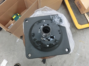 Promotion de saison et équivalent : Pompe de charge d'huile hydraulique A4VG180 F69 pour engins de construction, 100 % neuve, en stock - Product Image 5