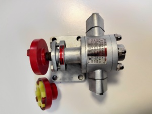 Pompe à engrenages en acier inoxydable de qualité alimentaire YAQUAN KCB-83.3, 135 L/MIN, <span class=keywords><strong>temp</strong></span>érature maximale de 300°C, pour le transfert d'huile et de carburant automobile - Product Image 3