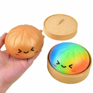 Juguete Blandito Personalizado Char Siu Bao con PU de Rebote Lento, Lindo Aliviador de Estrés con Temática de Comida para Adultos y Adolescentes, Diseño Suave y Agradable para Abrazar - Product Image 3