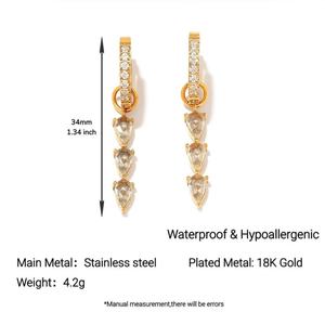 Boucles d'oreilles tendance en acier inoxydable plaqué or 18 carats, étanches, avec gravure personnalisée, franges et diamants en forme de goutte d'eau, pour femmes, vente en gros - Product Image 3