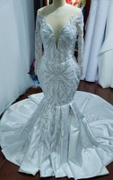 Robe de Mariée Africaine Grande Taille de Luxe sur Mesure en Dentelle Perles Manches Longues Sirène Robe d'Église Faite à la Main Appliquée Queue de Poisson Nuptiale