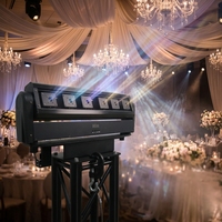Barre de lumière laser professionnelle à 6 têtes mobiles DMX512/activation sonore RGB Ra90 IP33 en alliage d'aluminium pour concerts en direct