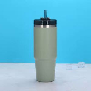 Gobelet isotherme en acier inoxydable de 20 oz pour pique-nique en plein air, tasse à boisson portable pour voiture avec paille, pour la plage et le camping - Product Image 3