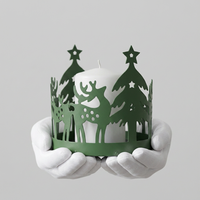 Décorations de table de Noël 2026 : Bougeoirs en métal vert avec motifs découpés d'arbre et de cerf
