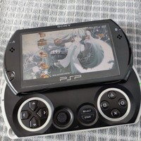 PSP Go 16GB Plants Vs Zombies Chinese Paladin Monster Hunter Más de 5,000 Juegos Pantalla a Color Sin Pantalla Táctil