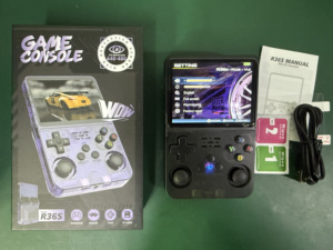 R36S HD Console Portatile Retro Mini con 64GB e 20000 Giochi, Lettore di Videogiochi Classici con Uscita <span class=keywords><strong>TV</strong></span> - Product Image 4